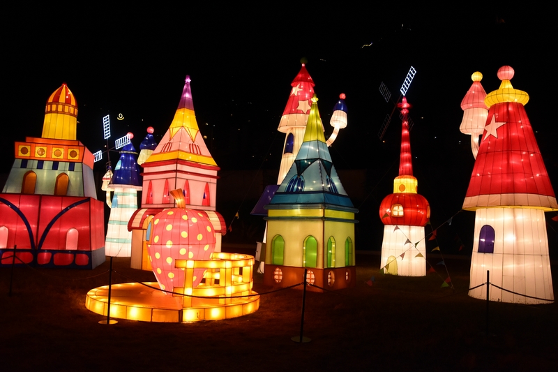 WONDERLAND A magical city of lights